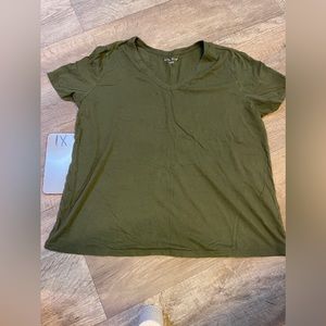 1X Ava & Viv V-Neck Tee Army Green